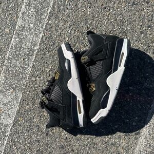 Jordan 4s retro royal